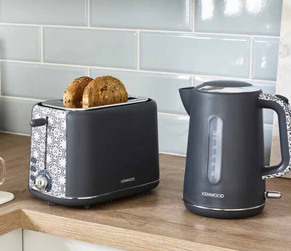 Kenwood Abbey Collection Kettle